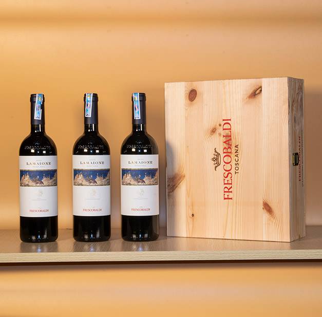 Bộ quà tặng 3 chai Bộ quà tặng Castelgiocondo Lamaione 2015 kèm hộp gỗ