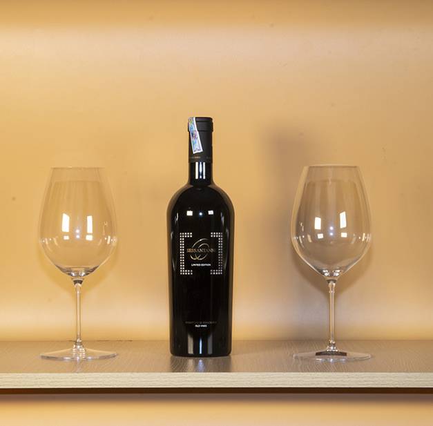 Bộ quà tặng rượu vang 60 Sessantanni Limited Edition kèm ly Riedel Performance Cabernet và hộp sơn mài