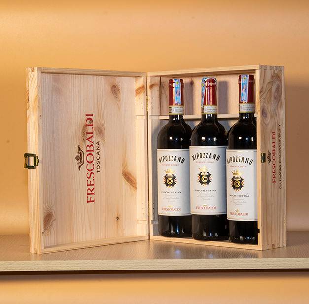 Bộ quà tặng 3 chai Nipozzano Chianti Rufina Riserva 2016 kèm hộp gỗ