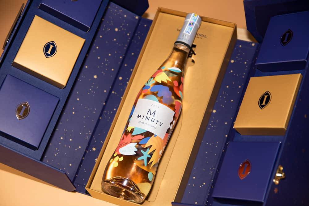Bộ quà tặng rượu vang dịp Trung Thu 2020 gồm chai Minuty M Rosé limited edition Mina & Zosen