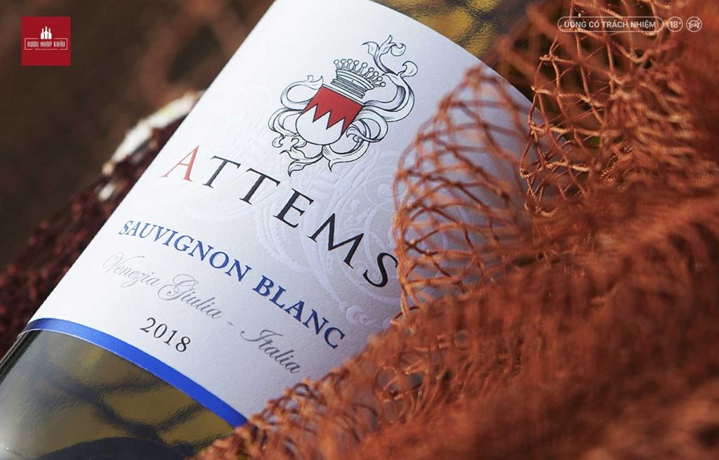 Khám phá quy trình sản xuất rượu vang trắng Attems Sauvignon Blanc ...